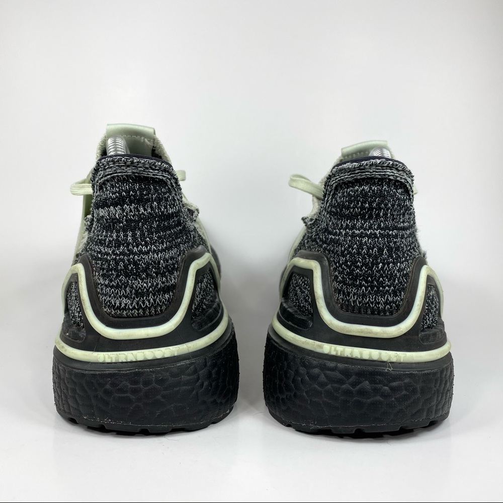 adidas UltraBoost 19 Shoes Sneakers F34075 - Picture 3 of 11